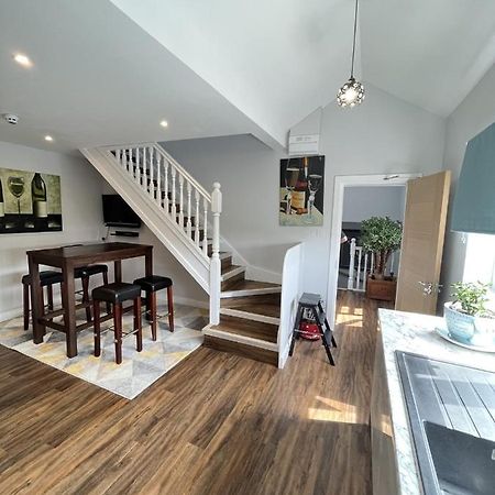 Moseley Village Apartments เบอร์มิงแฮม ภายนอก รูปภาพ