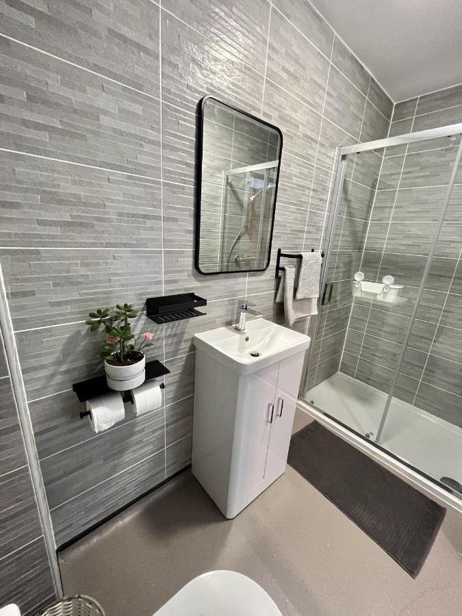 Moseley Village Apartments เบอร์มิงแฮม ภายนอก รูปภาพ
